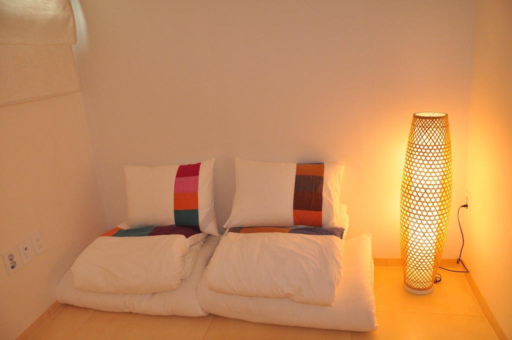 Hueahn Hanok Guesthouse Сеул Номер фото